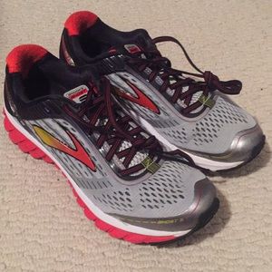 Brooks Ghost 9 running shoes